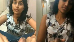 Prajakta from Mumbai shows off her oral skills in a steamy video