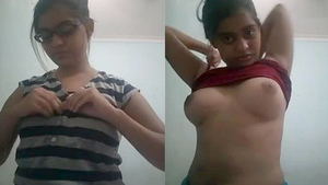 Indian babe captures her own nude body in a video